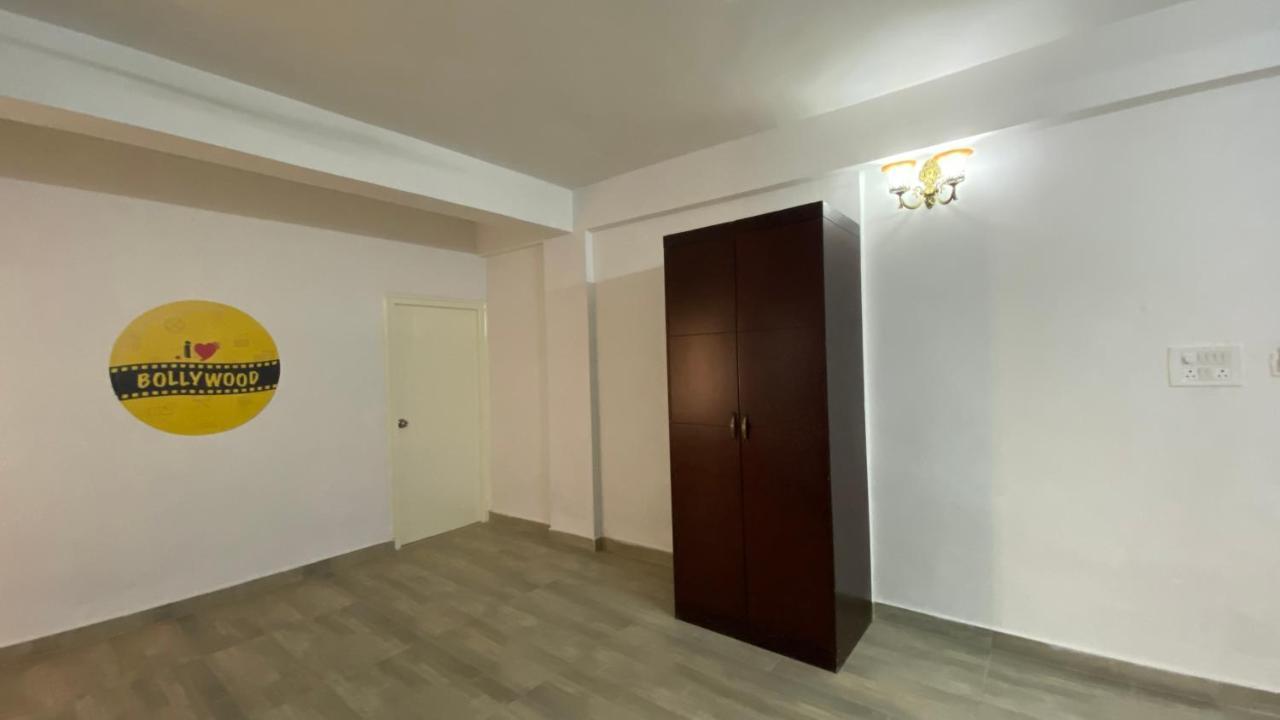 C Suites - Royal Homes II Short & Long Stays Bangalore Extérieur photo